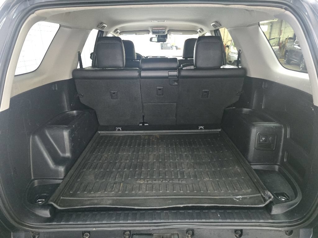 Used 2023 Toyota 4Runner TRD Sport AWD/4WD image 6