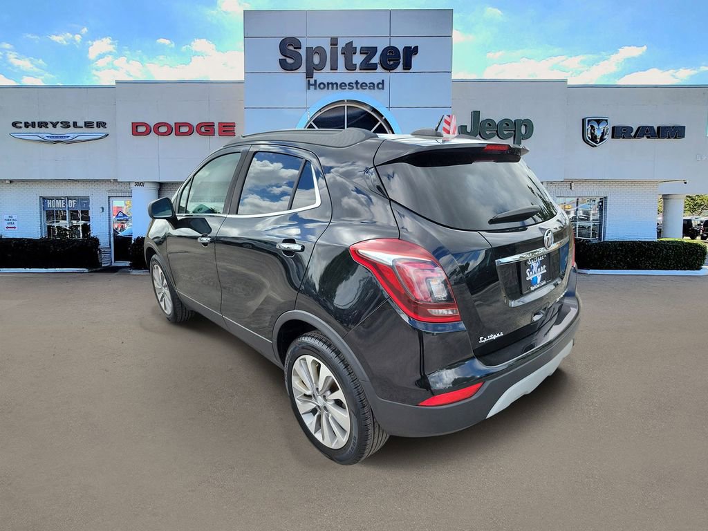 Used 2020 Buick Encore Preferred FWD image 3