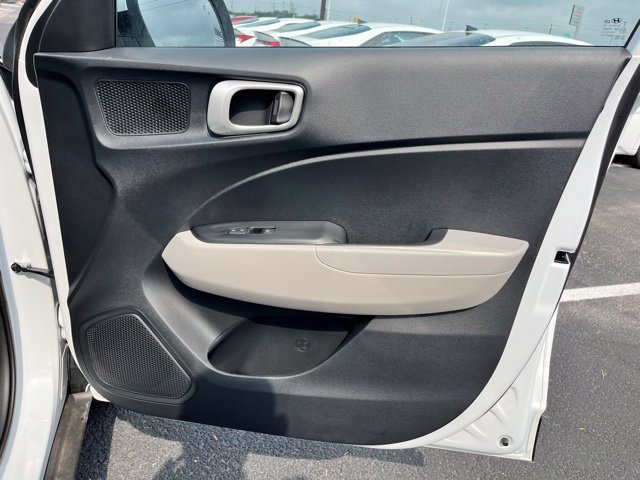 New 2026 Hyundai Venue SEL FWD image 23