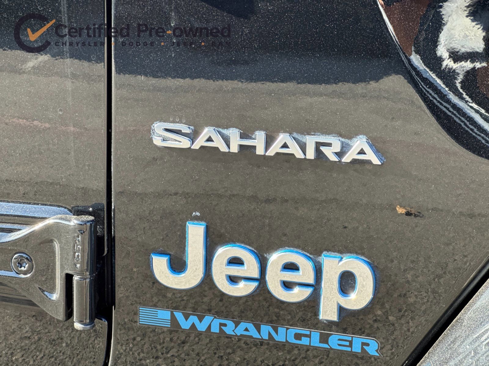 Used 2023 Jeep Wrangler Unlimited Sahara AWD/4WD image 28