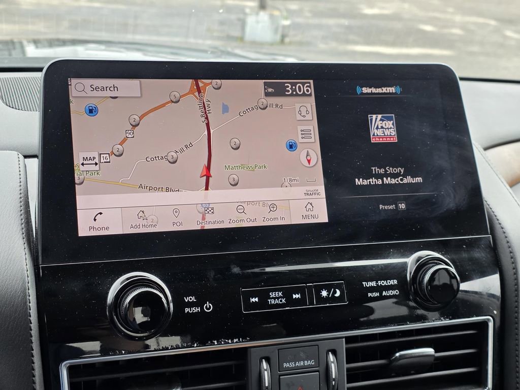 Used 2024 Nissan Armada SL w/ Captain's Chairs Package image 17