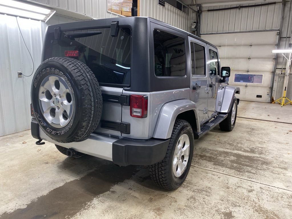 Used 2015 Jeep Wrangler Unlimited Sahara w/ Max Tow Package image 7