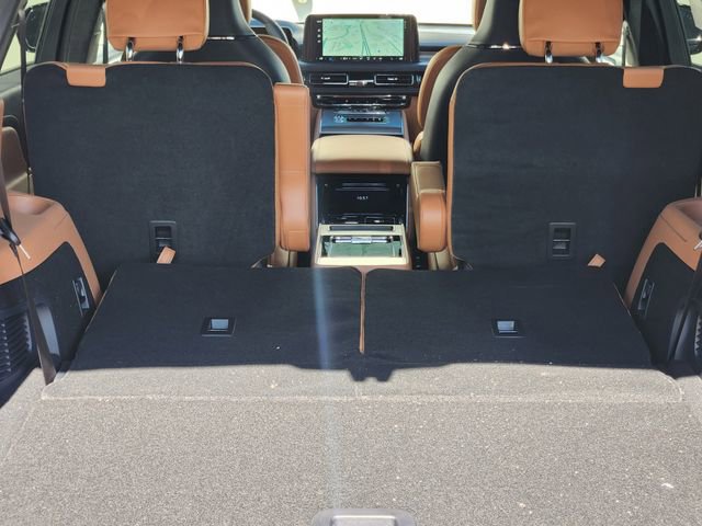 New 2025 Lincoln Aviator Black Label w/ Jet Appearance Package image 17