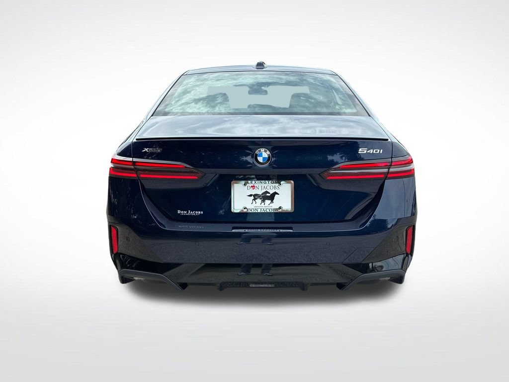 New 2027 BMW 540i xDrive w/ M Sport Package AWD/4WD image 4