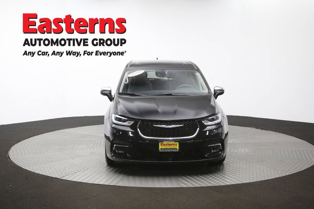 Used 2023 Chrysler Pacifica Limited FWD image 56