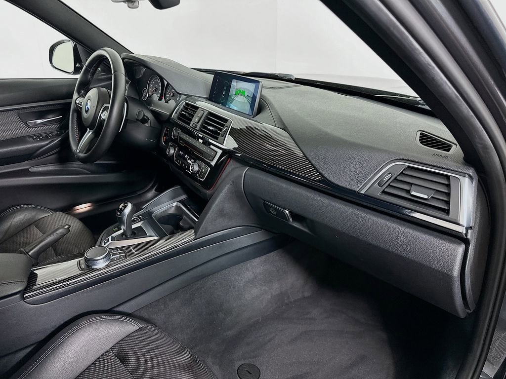 Used 2018 BMW M3 image 29