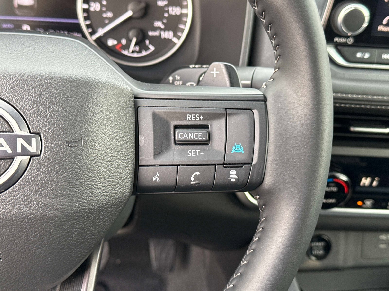 Used 2026 Nissan Rogue SV image 30