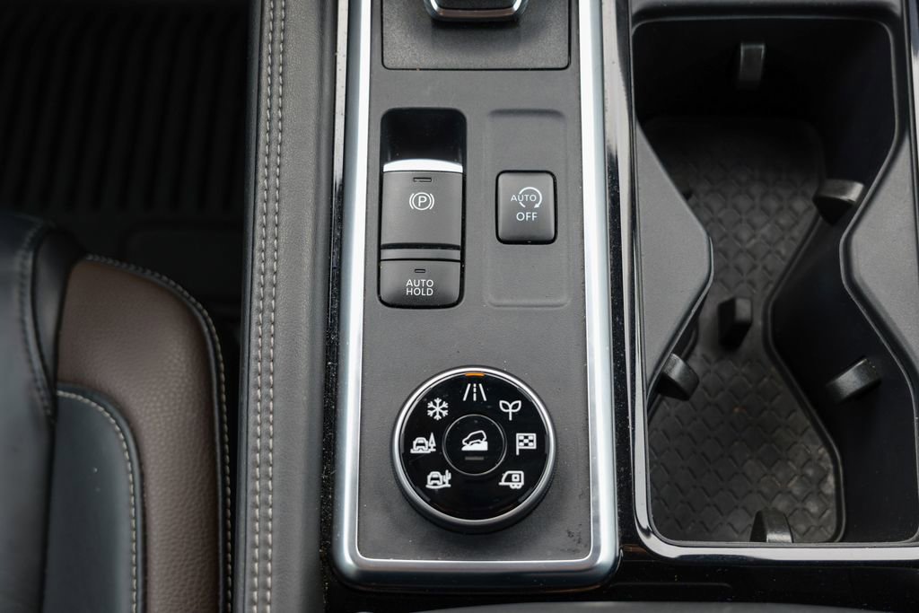 Used 2022 Nissan Pathfinder Platinum w/ Cargo Package image 53