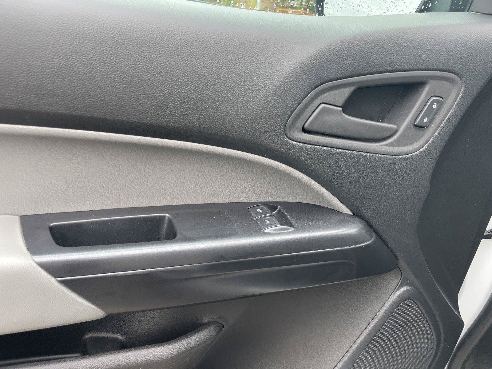 Used 2022 Chevrolet Colorado W/T RWD image 22