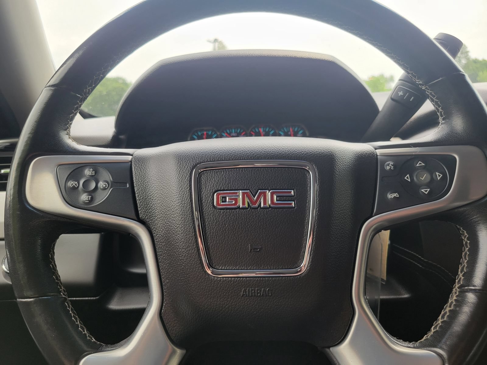 Used 2020 GMC Yukon SLE w/ Convenience Package AWD/4WD image 11
