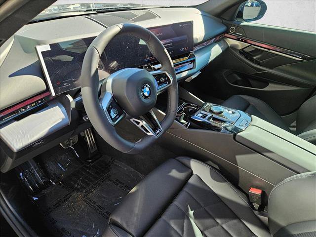 Used 2026 BMW 530i w/ M Sport Package RWD image 3