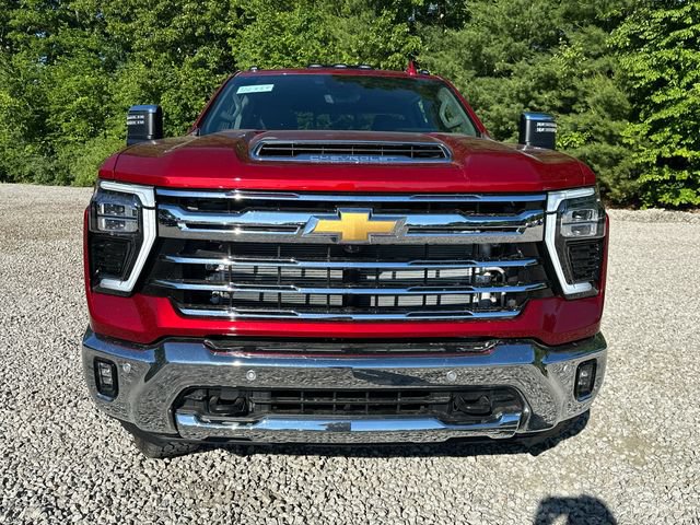 New 2026 Chevrolet Silverado 3500 LTZ w/ LTZ Premium Package AWD/4WD image 3