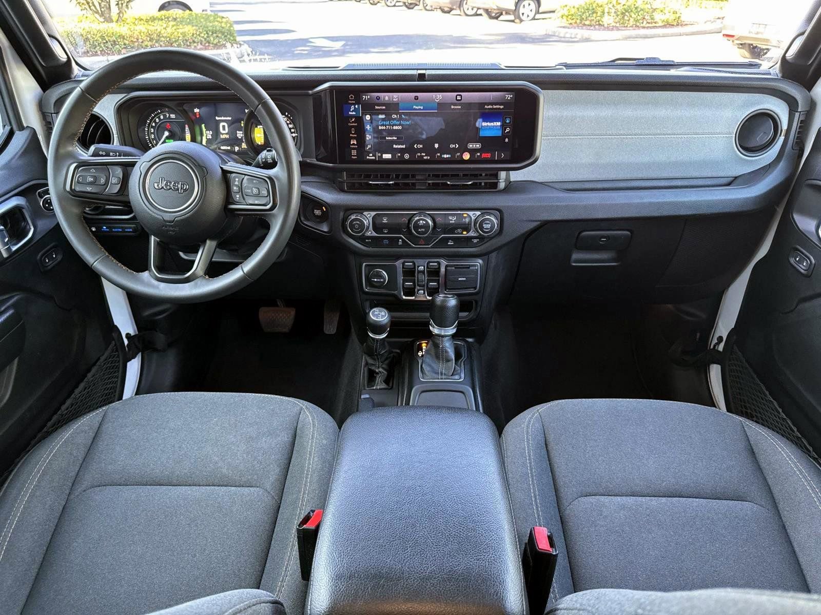 Used 2024 Jeep Wrangler Unlimited image 22