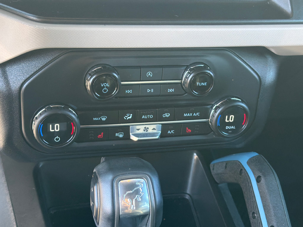 Used 2023 Ford Bronco Wildtrak AWD/4WD image 29