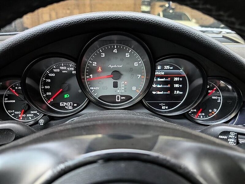 Used 2012 Porsche Panamera S RWD image 20