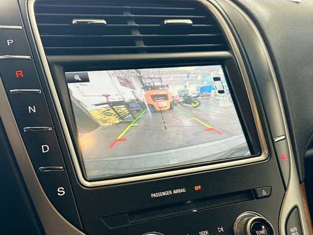 Used 2016 Lincoln MKX Select w/ Select Plus Package AWD/4WD image 14
