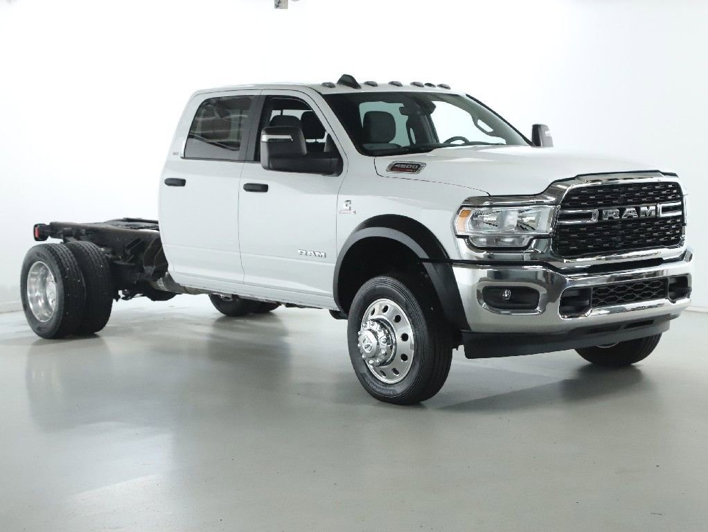 Used 2024 RAM 4500 SLT w/ Quick Order Package 2YG SLT image 9