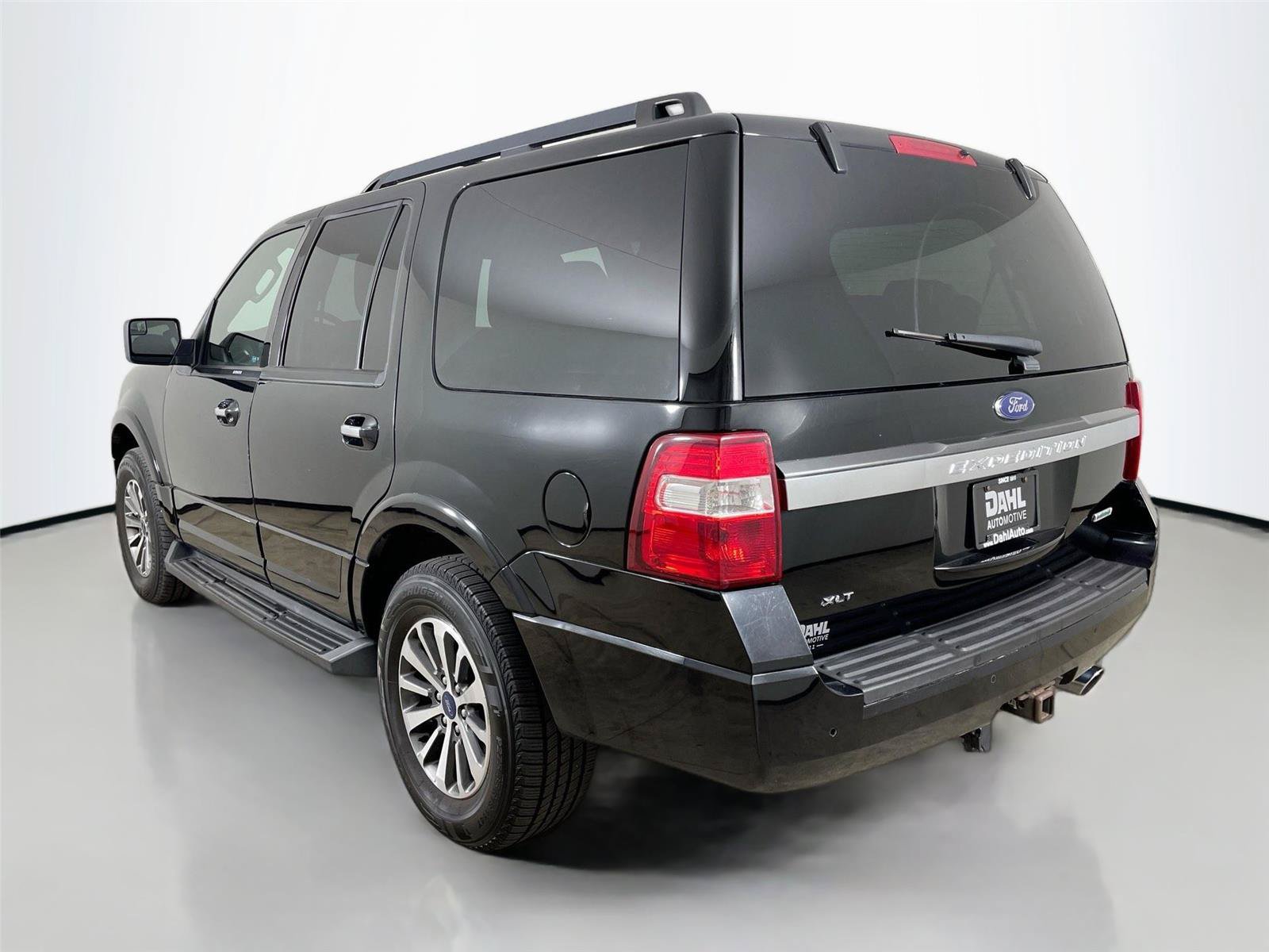 Used 2017 Ford Expedition XLT AWD/4WD image 10
