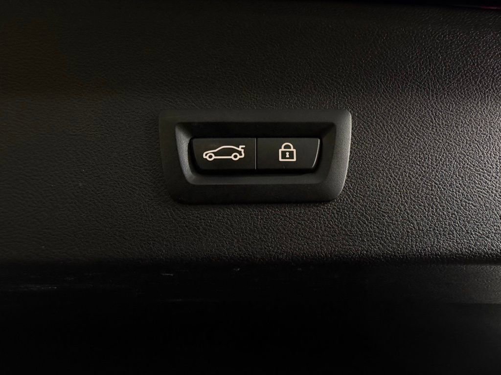 Used 2021 BMW X4 xDrive30i w/ M Sport Package image 26