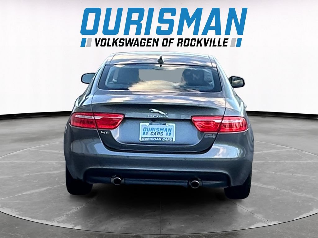 Used 2018 Jaguar XE Premium AWD/4WD image 5