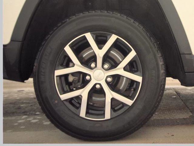 Used 2024 Jeep Grand Cherokee L Limited w/ Luxury Tech Group II image 21