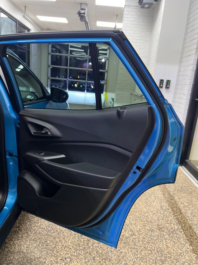 Used 2025 Chevrolet Trax LS w/ LS Convenience Package image 15