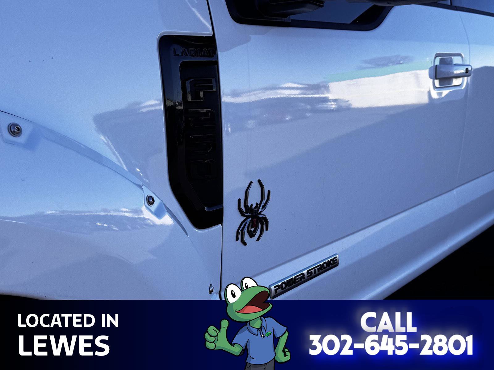 Used 2022 Ford F250 Lariat w/ Black Appearance Package image 3