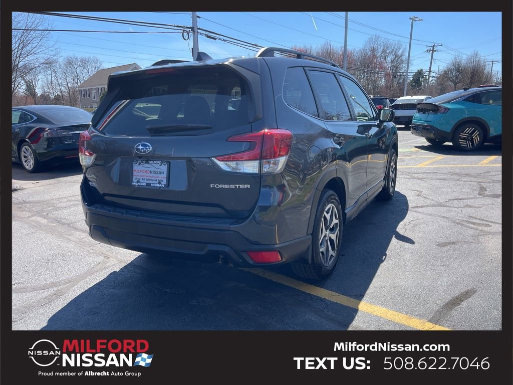 Used 2019 Subaru Forester Premium image 5