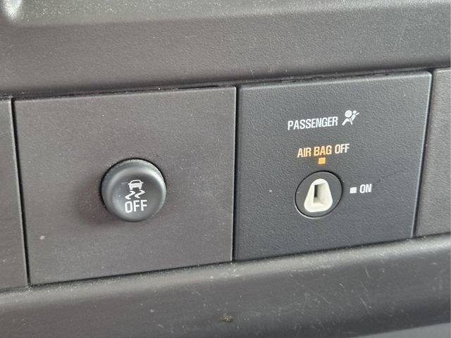 Certified 2025 Chevrolet Express 2500 w/ Driver Convenience Package RWD image 25