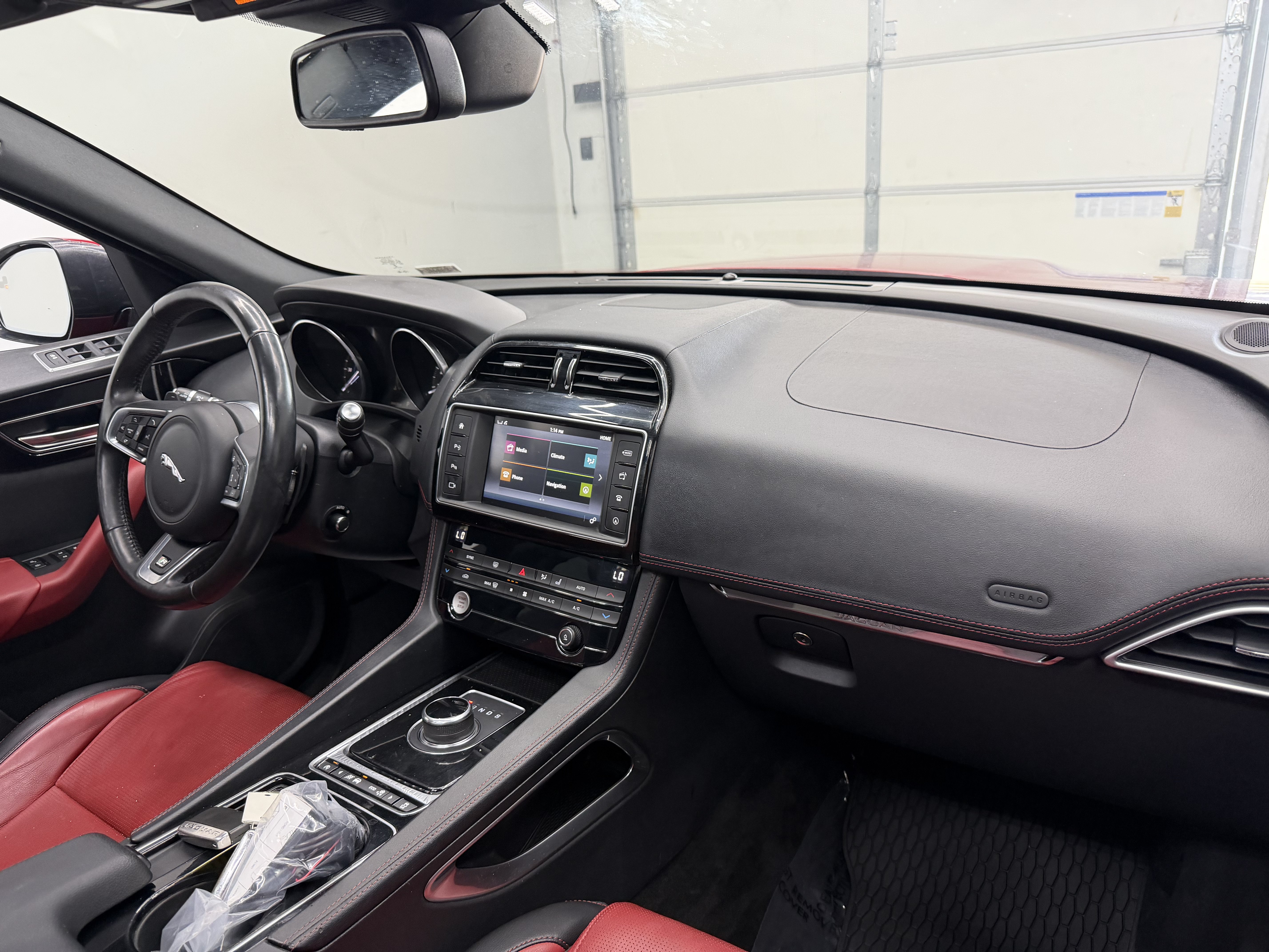 Used 2017 Jaguar F-PACE R-Sport AWD/4WD image 21