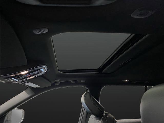 New 2026 Jeep Grand Cherokee Laredo image 7