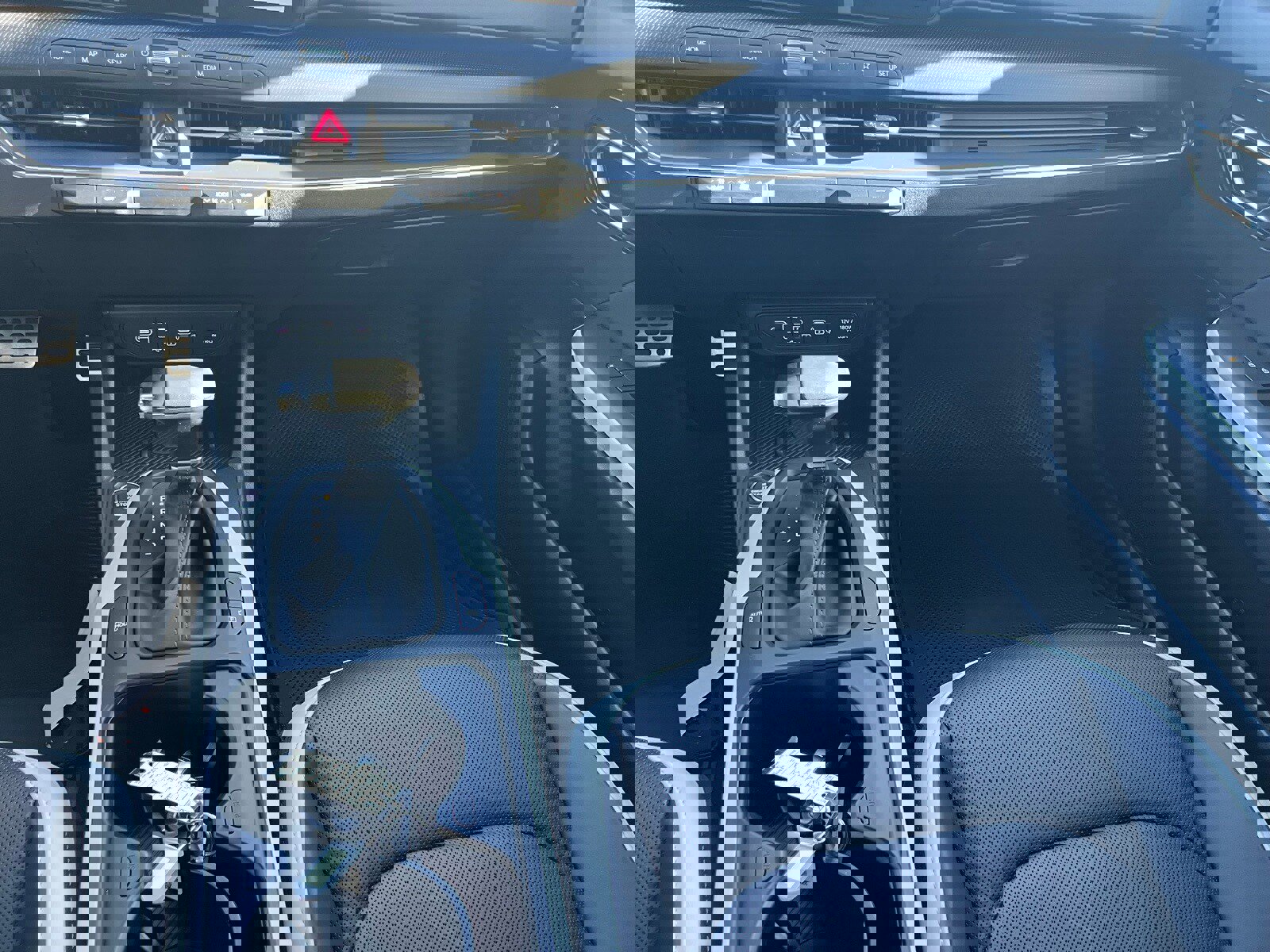 Used 2025 Kia K4 GT-Line Turbo image 35