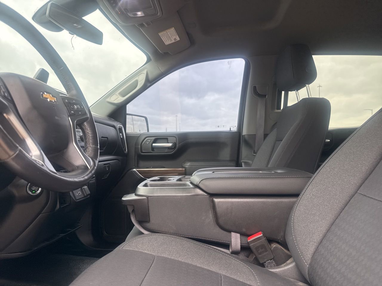 Used 2020 Chevrolet Silverado 1500 LT w/ Convenience Package image 44