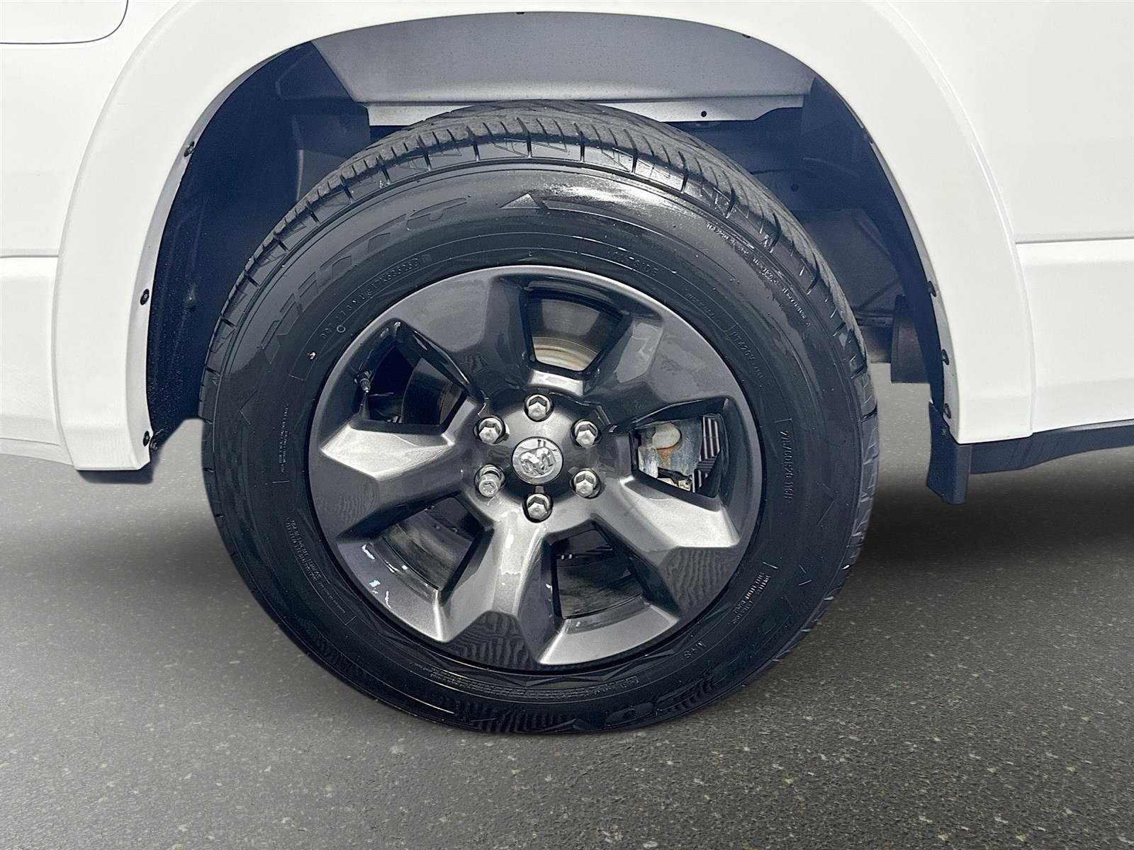 Used 2023 RAM 1500 Big Horn AWD/4WD image 30