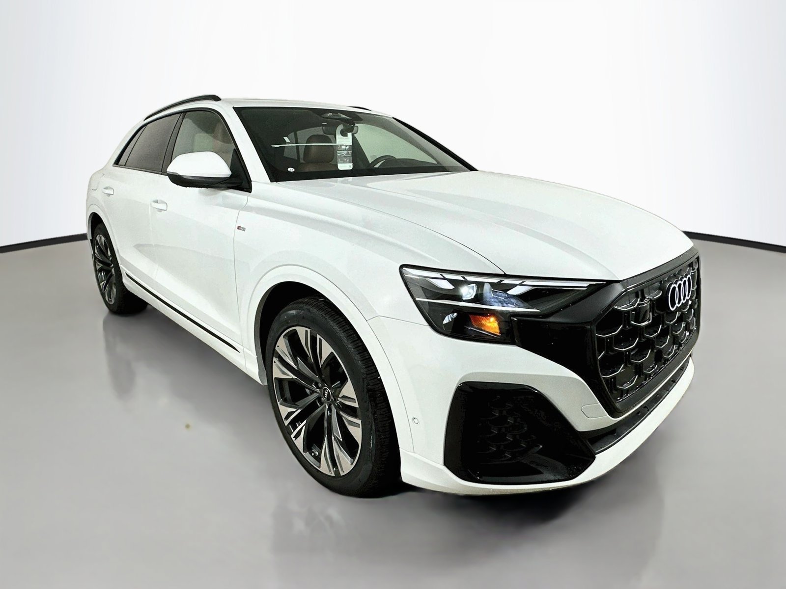 New 2027 Audi Q8 Premium Plus AWD/4WD image 3