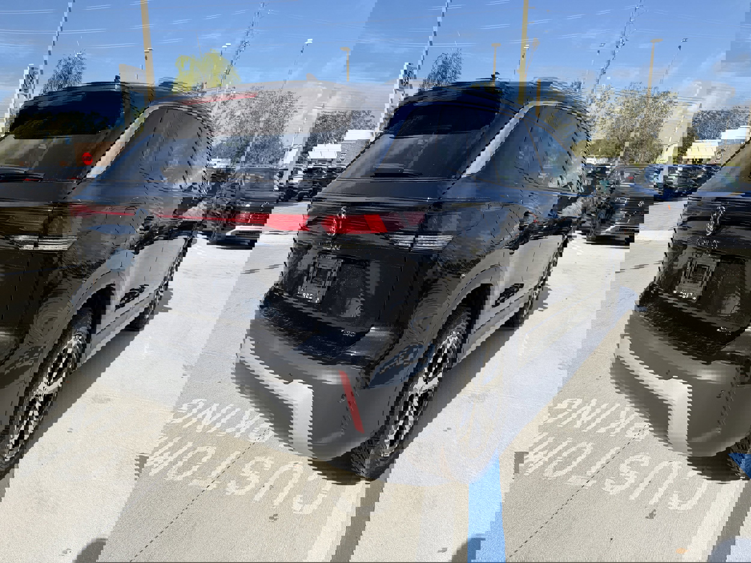 New 2026 Volkswagen Tiguan SE image 3