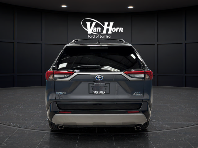 Used 2023 Toyota RAV4 XSE AWD/4WD image 6
