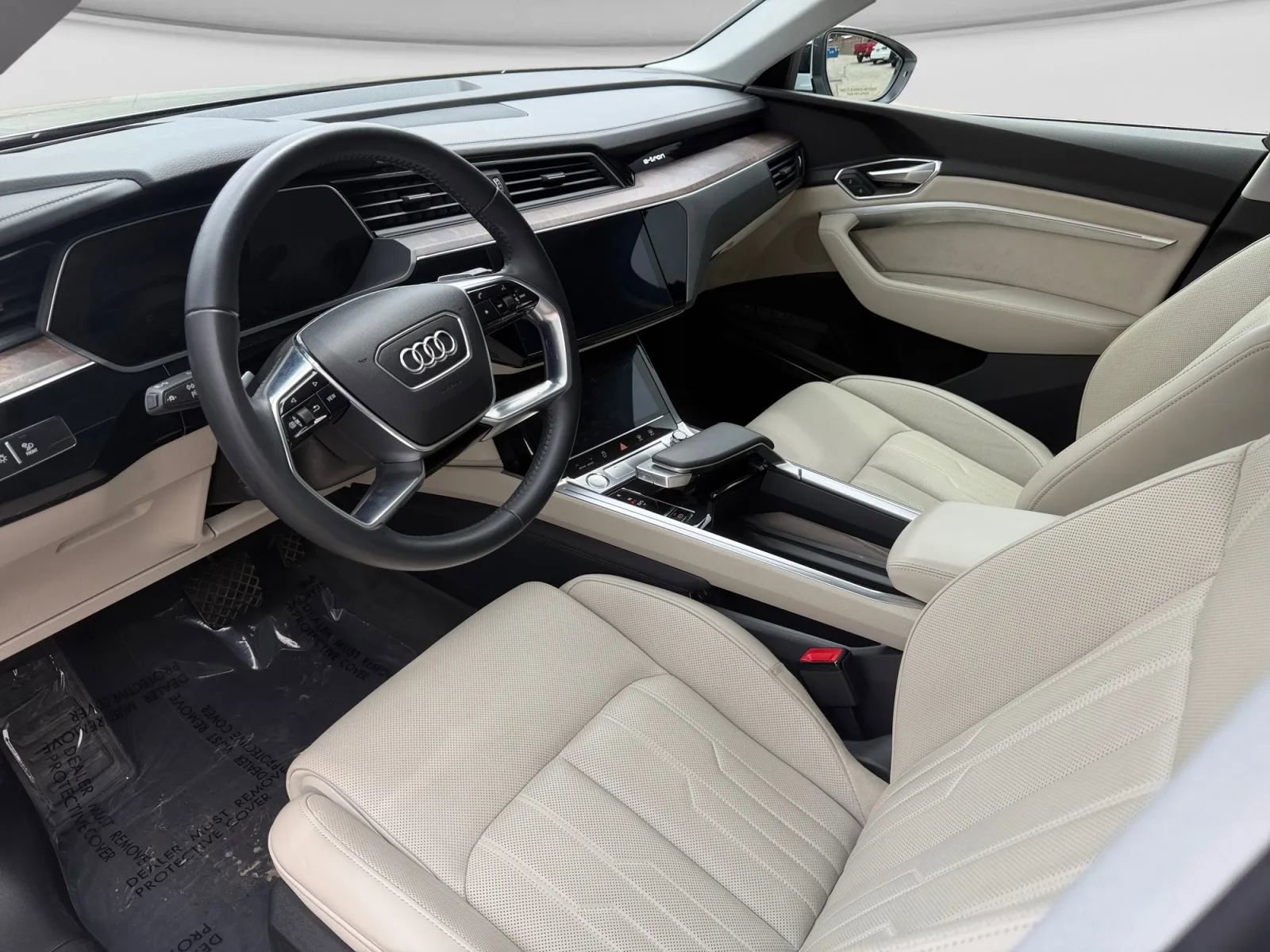 Used 2019 Audi e-tron Prestige AWD/4WD image 16
