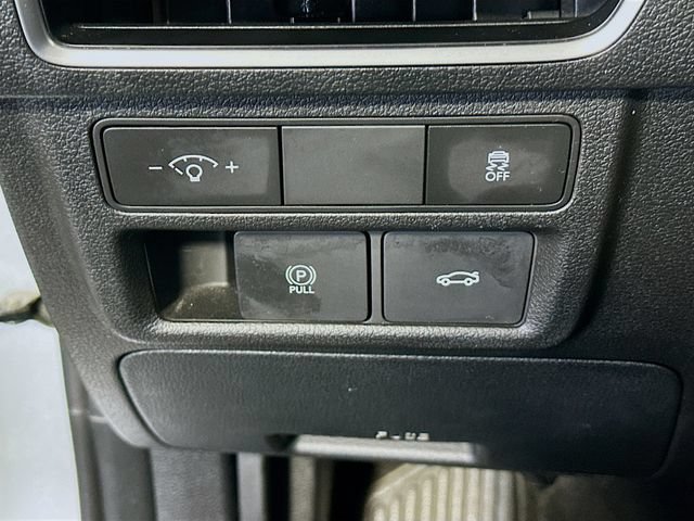 Used 2025 Hyundai Sonata SEL FWD image 11