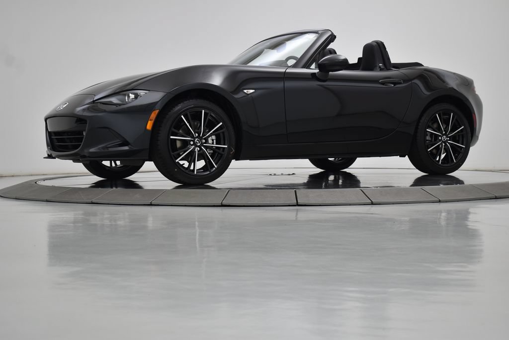 New 2026 MAZDA MX-5 Miata Grand Touring w/ Weather Package RWD image 17