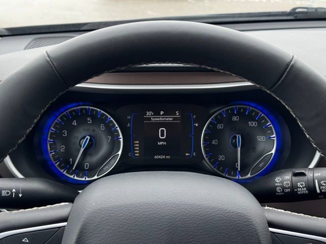 Used 2023 Chrysler Voyager LX image 26