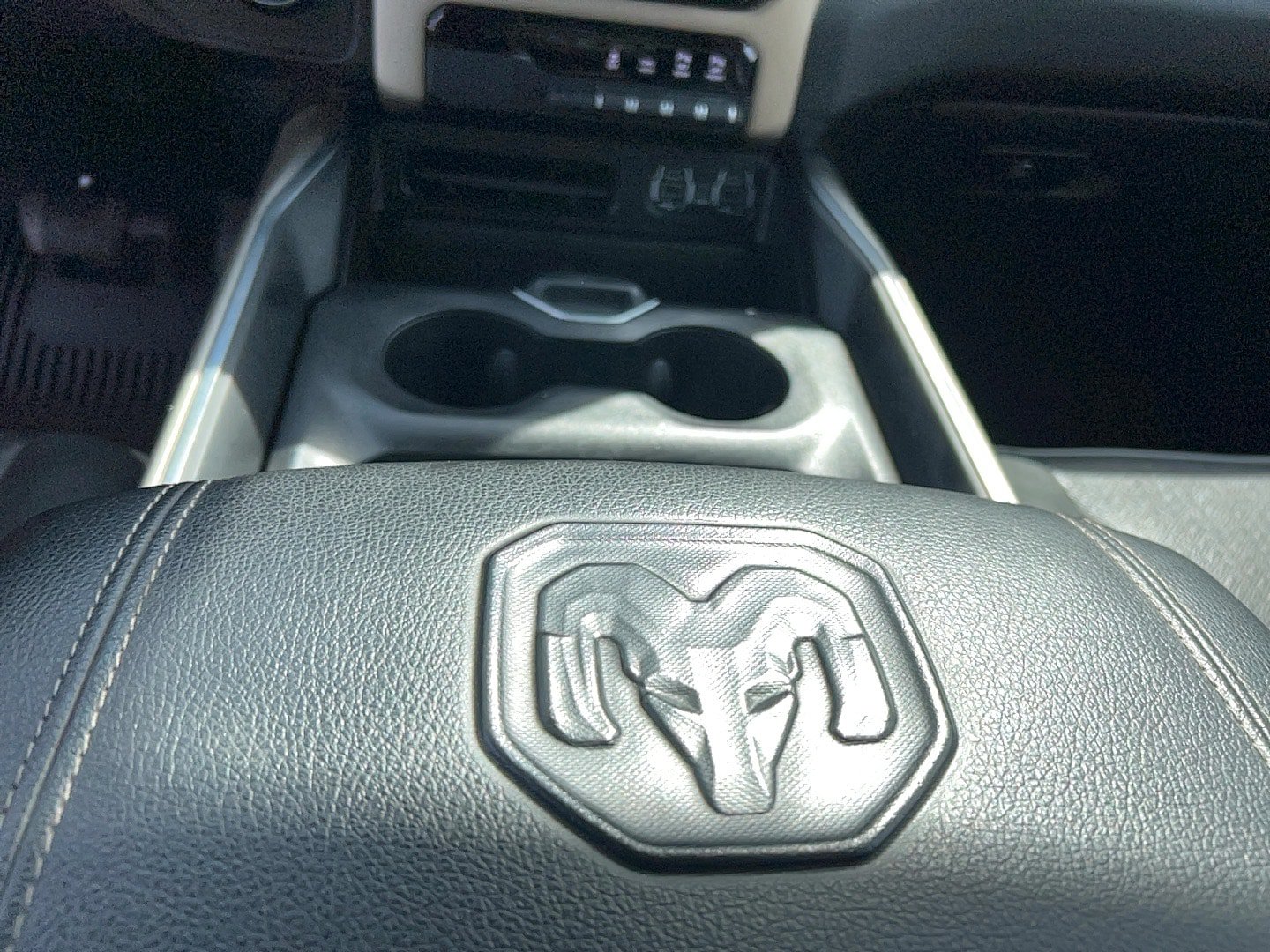 Used 2022 RAM 1500 Laramie RWD image 22