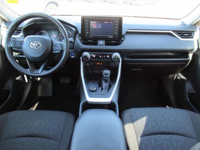 Used 2022 Toyota RAV4 XLE image 13