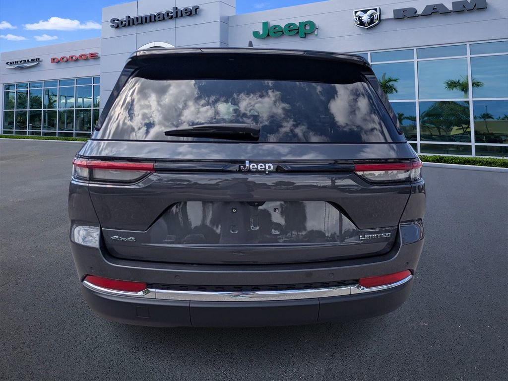 Certified 2024 Jeep Grand Cherokee Limited image 6