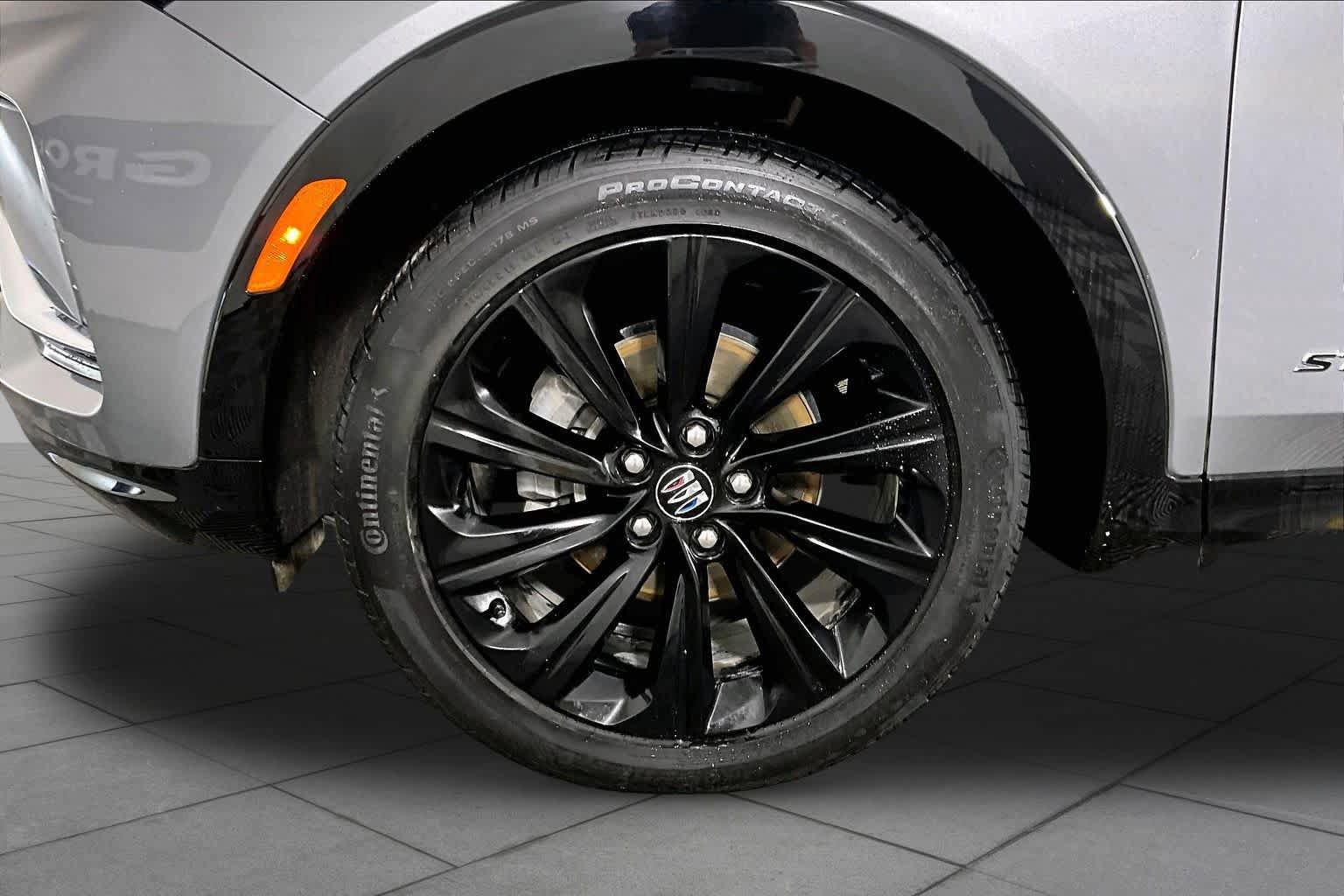 Used 2025 Buick Envista Sport Touring w/ Experience Buick Package FWD image 10