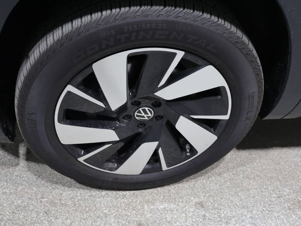 Used 2025 Volkswagen Atlas Cross Sport SE image 8