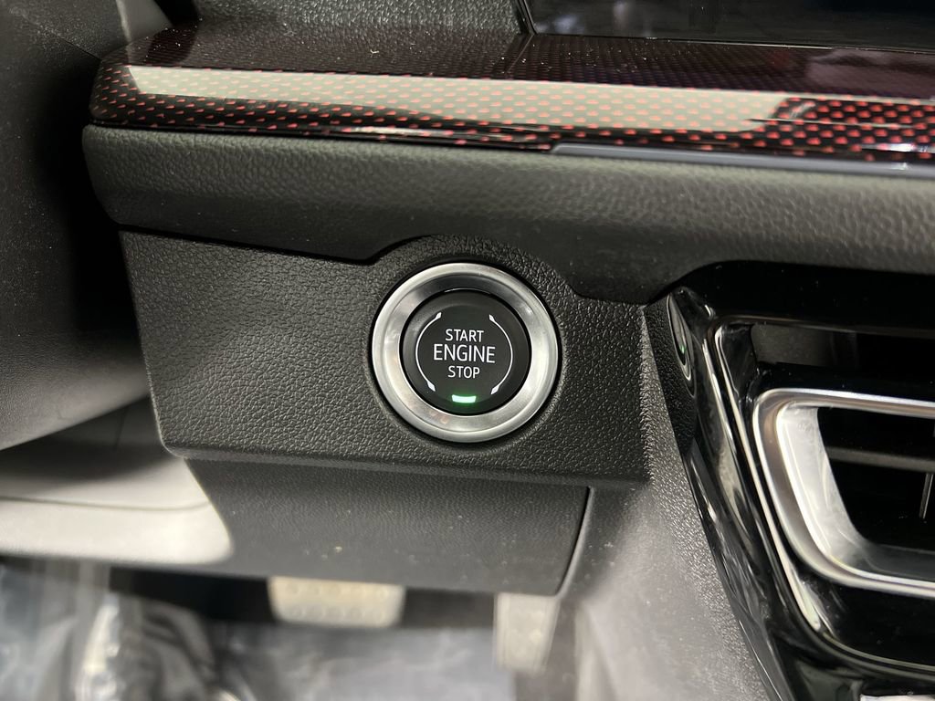 Certified 2025 Chevrolet Traverse Z71 w/ Driver Confidence Package image 17