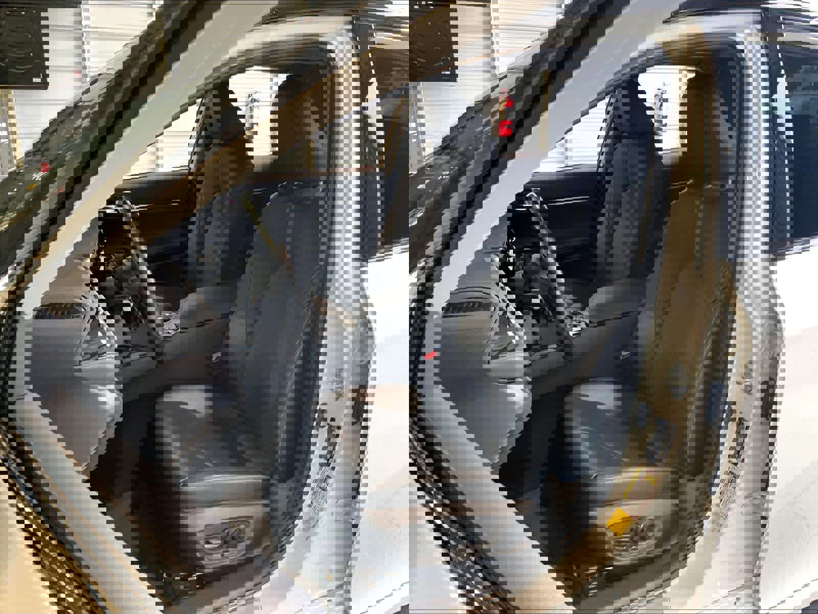 Used 2022 Toyota Camry XSE image 25