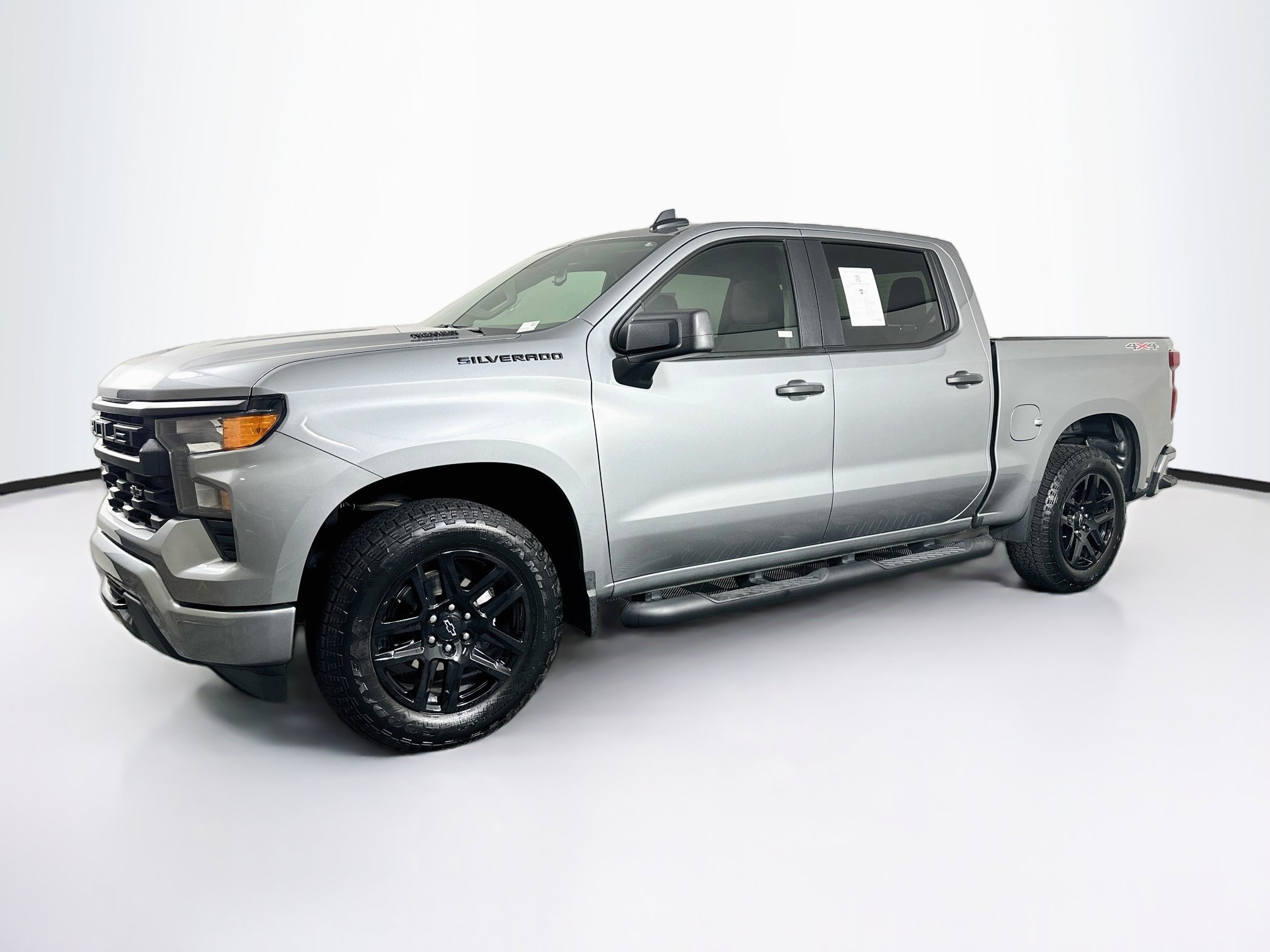 Used 2025 Chevrolet Silverado 1500 Custom w/ Turbomax Blackout Package AWD/4WD image 3