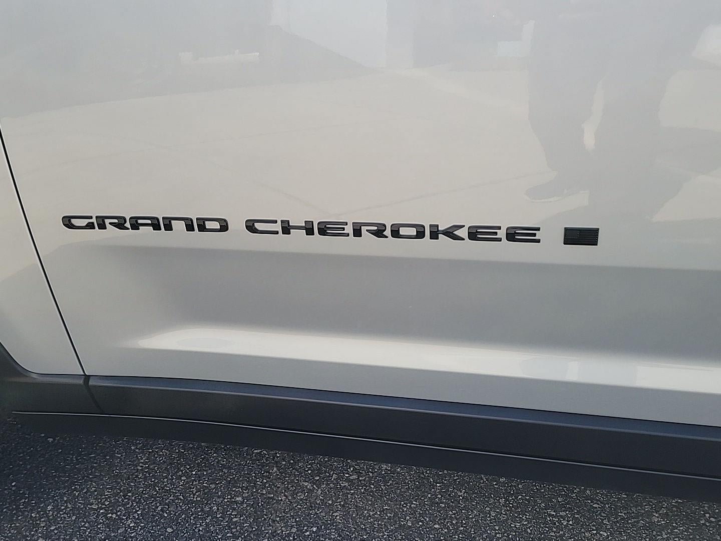 New 2025 Jeep Grand Cherokee L Altitude AWD/4WD image 11
